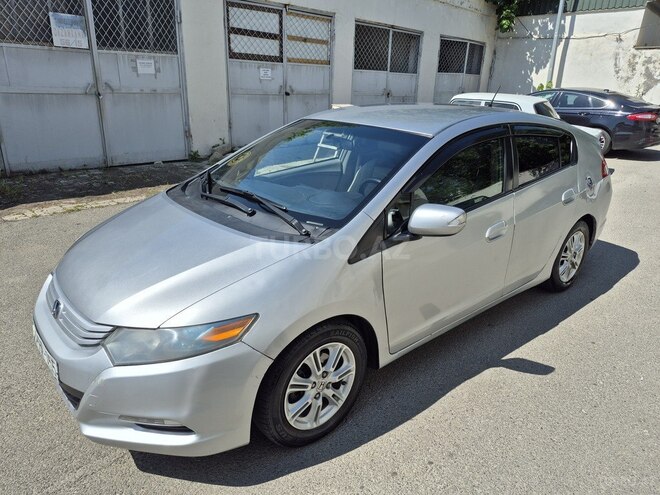 Honda Insight-3