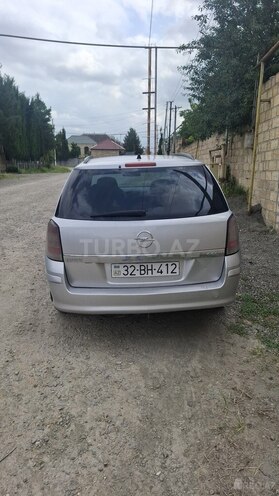 Opel Astra 2010, 390,000 km - 1.7 л - Gəncə