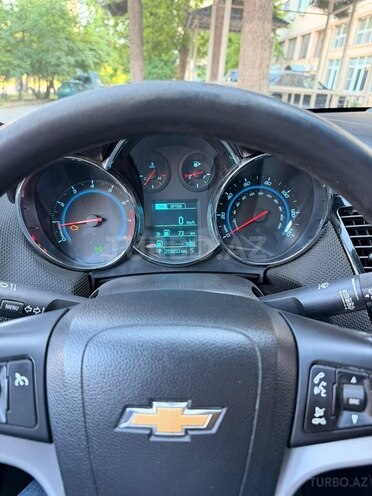 Chevrolet Cruze-9