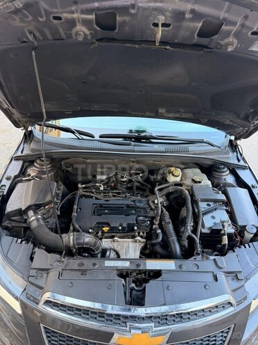 Chevrolet Cruze-6