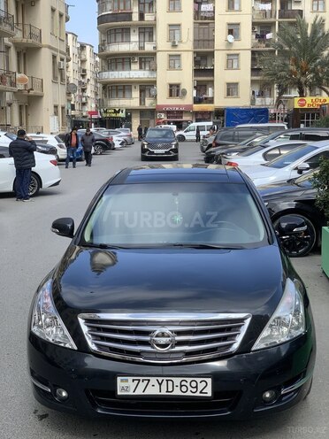 Nissan Teana-1