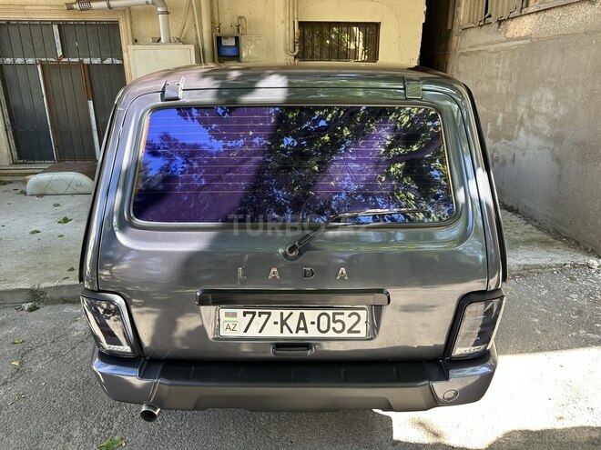 LADA (VAZ) Niva-9