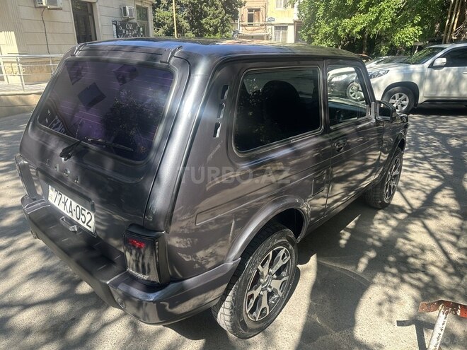 LADA (VAZ) Niva-8