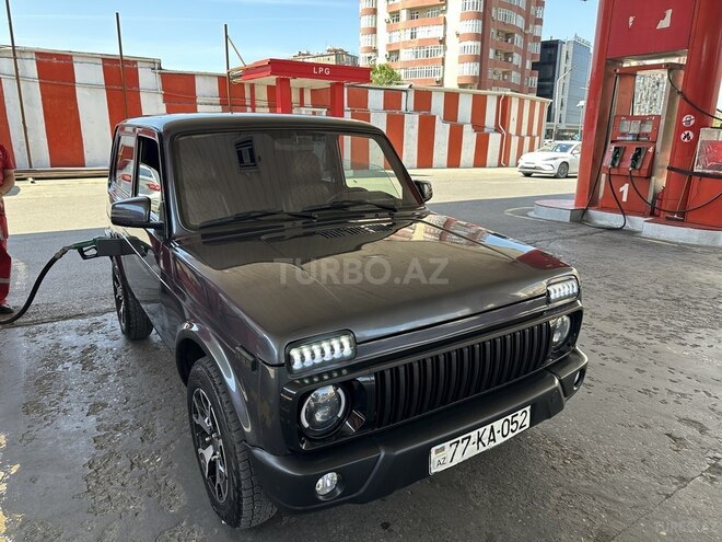 LADA (VAZ) Niva-6