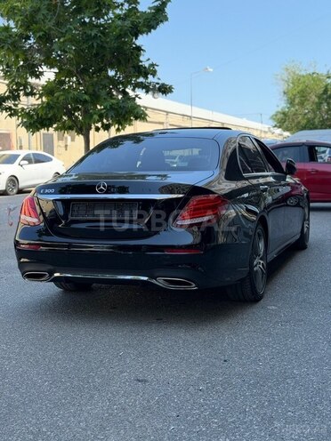 Mercedes E 300-4