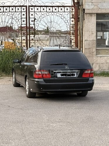 Mercedes E 220-8