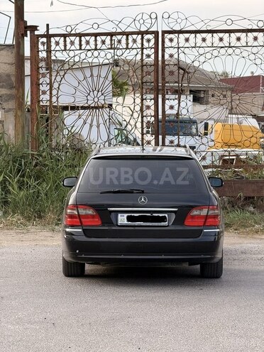 Mercedes E 220-9