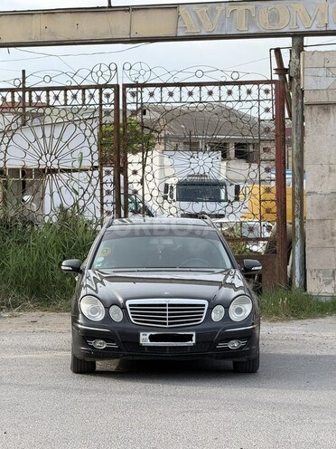 Mercedes E 220-4
