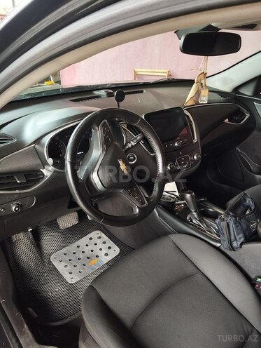 Chevrolet Malibu-5