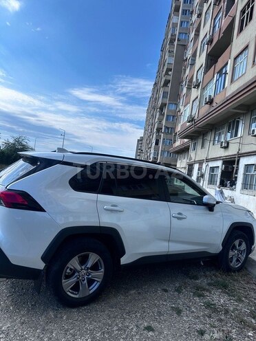Toyota RAV4-5