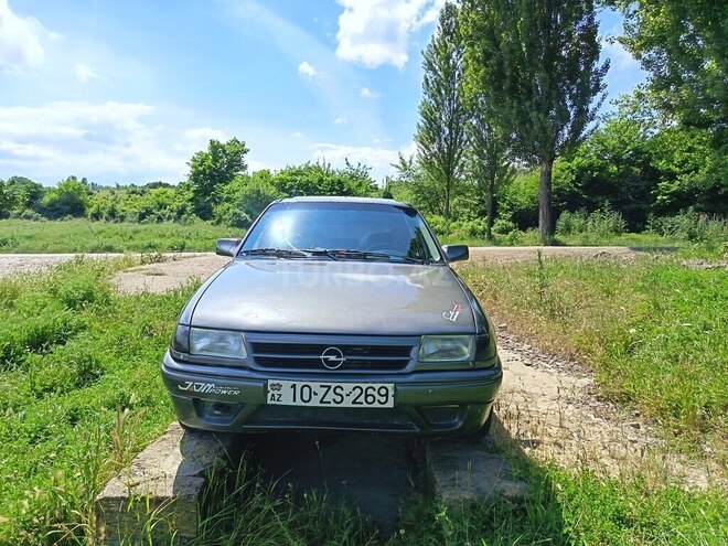 Opel Astra-1