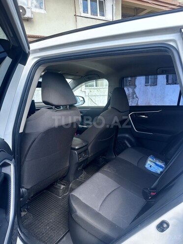 Toyota RAV4-3