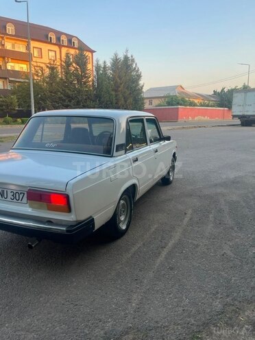 LADA (VAZ) 2107-8