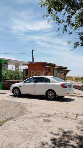Geely Emgrand EC7-3