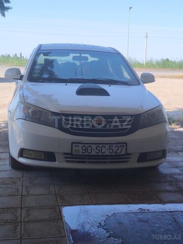 Geely Emgrand EC7-1