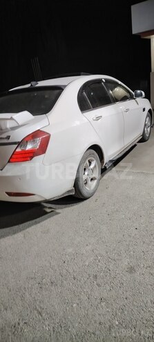 Geely Emgrand EC7-12