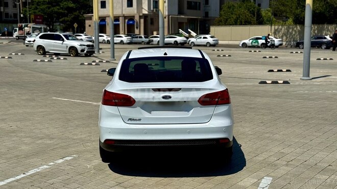 Ford Focus-5