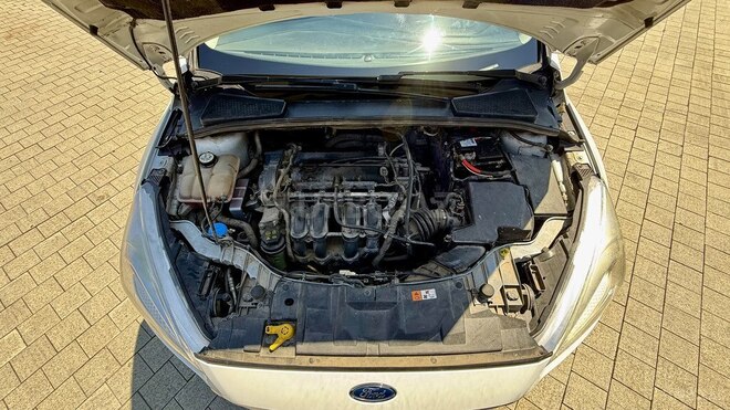 Ford Focus-12