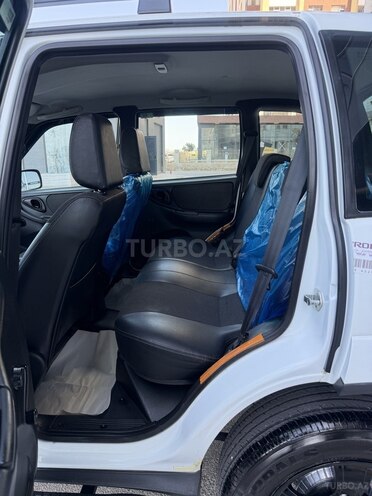Chevrolet Niva-15