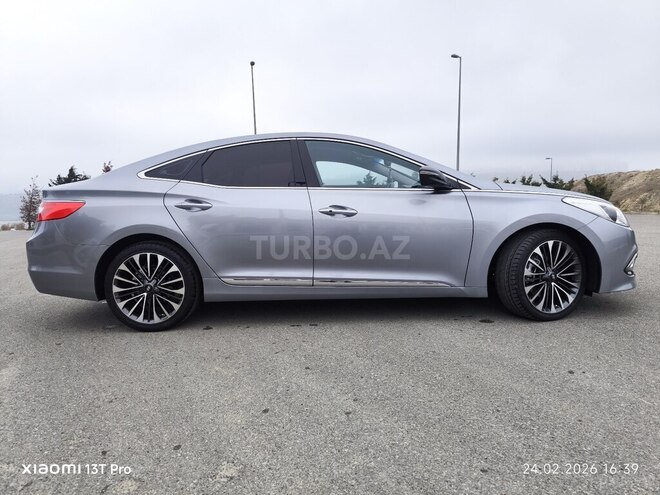 Hyundai Grandeur-9