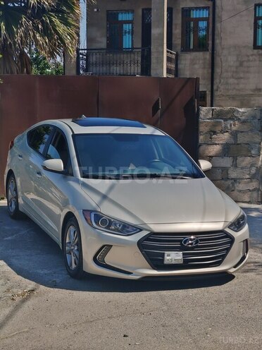 Hyundai Elantra-2