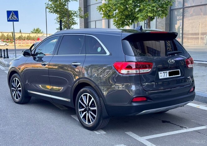 Kia Sorento-9