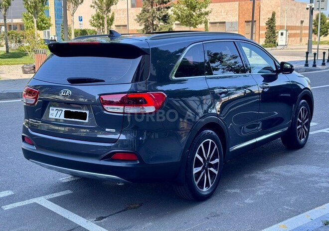 Kia Sorento-8