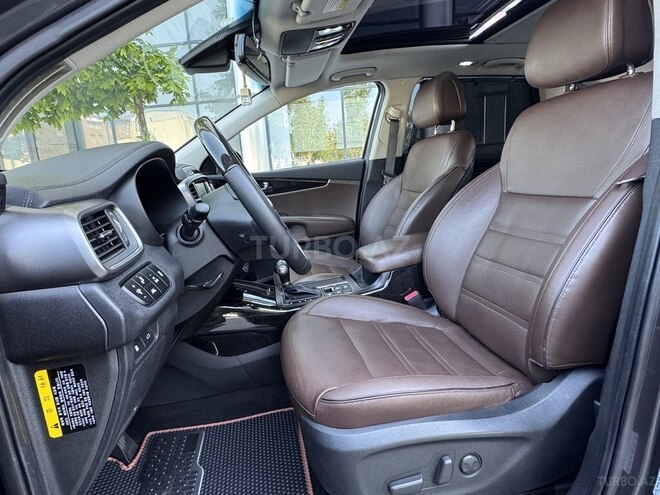 Kia Sorento-11