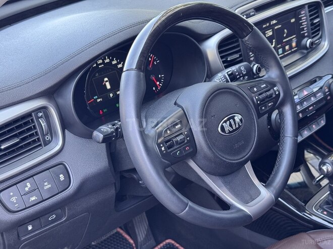 Kia Sorento-18
