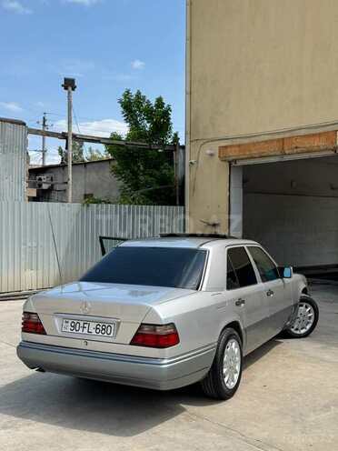 Mercedes 250 D-4