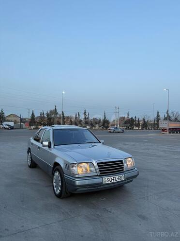 Mercedes 250 D-3