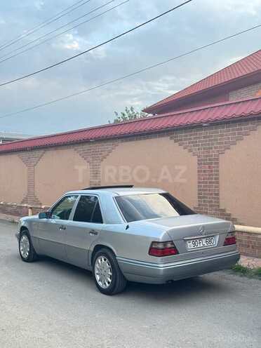 Mercedes 250 D-5