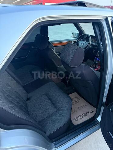 Mercedes 250 D-7
