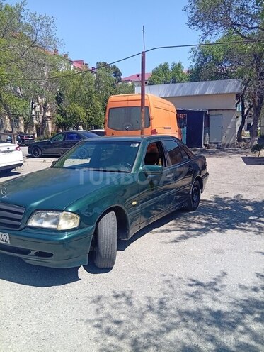 Mercedes C 180-2