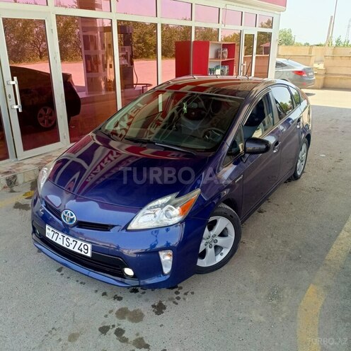 Toyota Prius-1