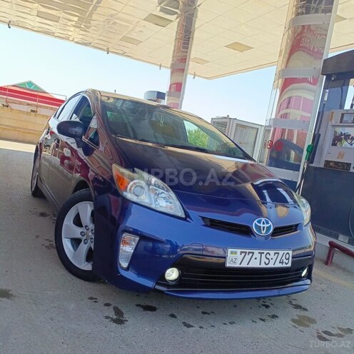 Toyota Prius-2