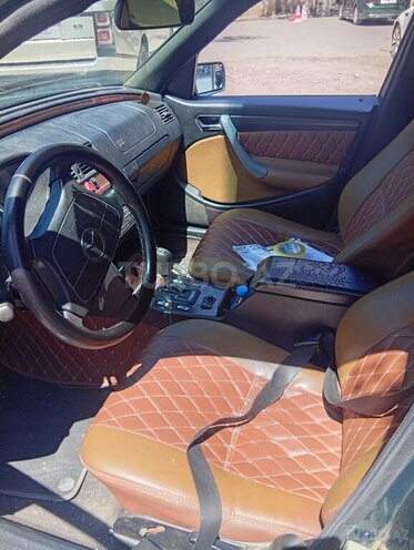 Mercedes C 180-6