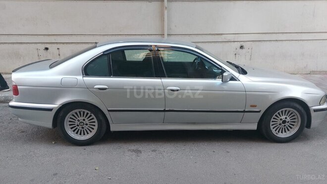 BMW 528-3
