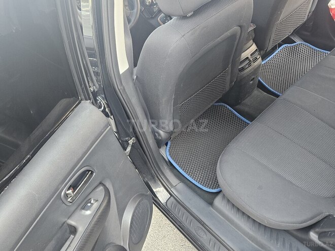 Kia Carens-15