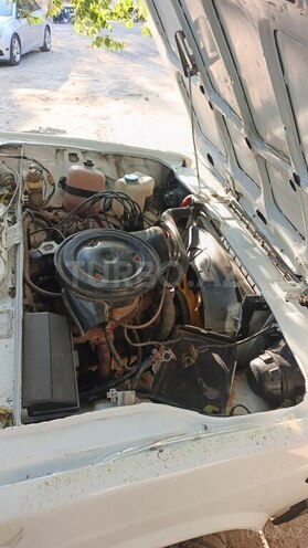 LADA (VAZ) 2107-2