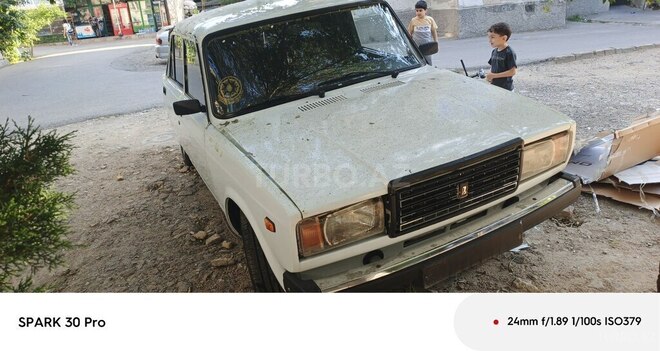 LADA (VAZ) 2107-1