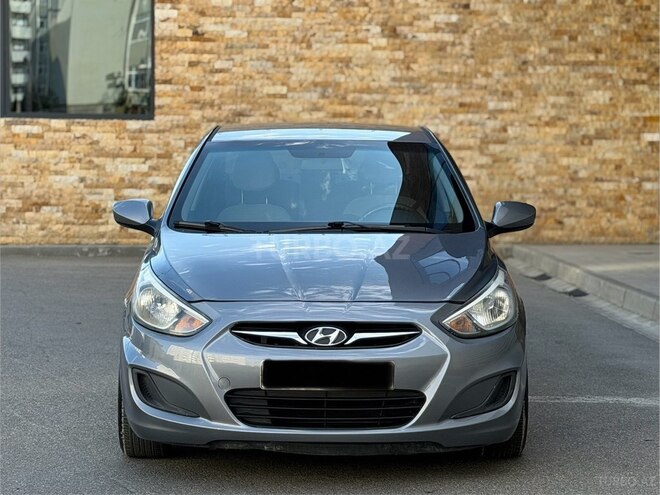 Hyundai Accent-1