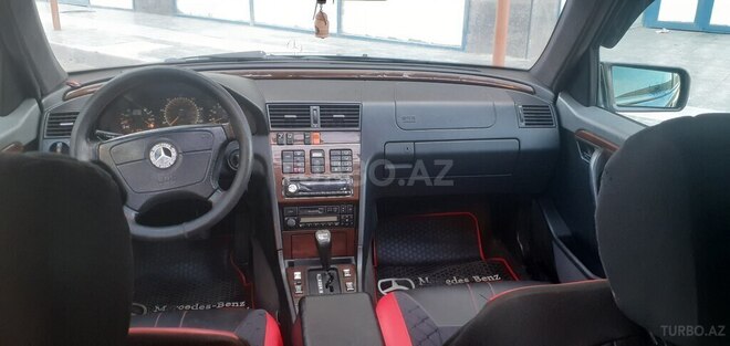 Mercedes C 220-8