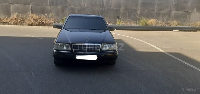 Mercedes C 220-1