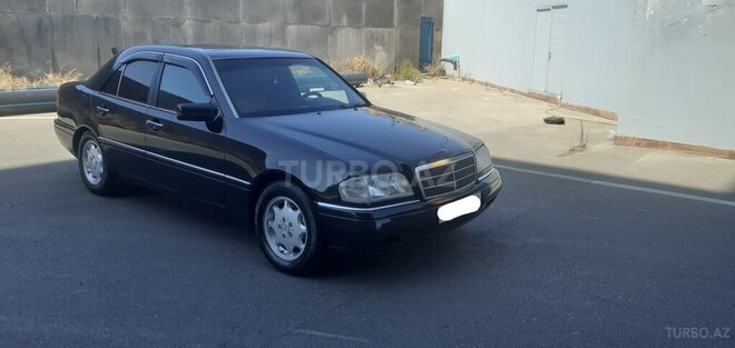 Mercedes C 220-2