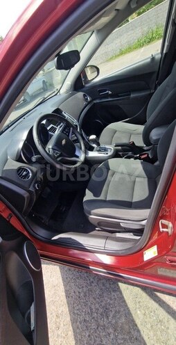 Chevrolet Cruze-9