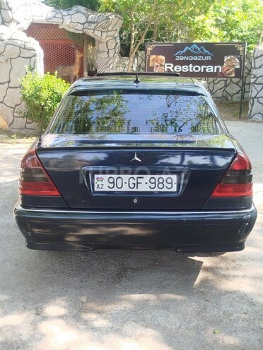 Mercedes C 200-2