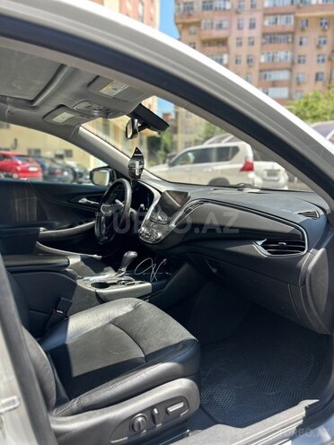 Chevrolet Malibu-13