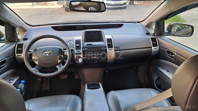 Toyota Prius-9