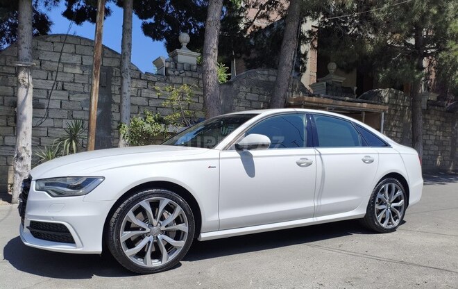 Audi A6-3